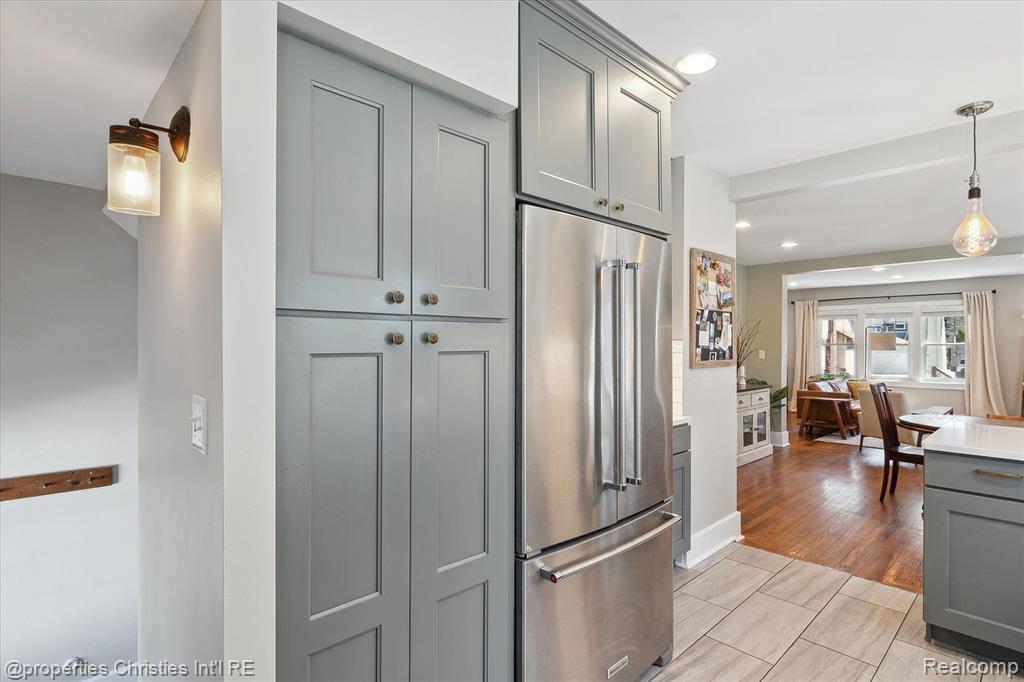 712 S LAUREL Street, Royal Oak, MI 48067 — Photo 18
