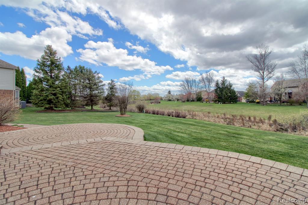 47495 PARKGATE, Canton, MI 48188 — Photo 38