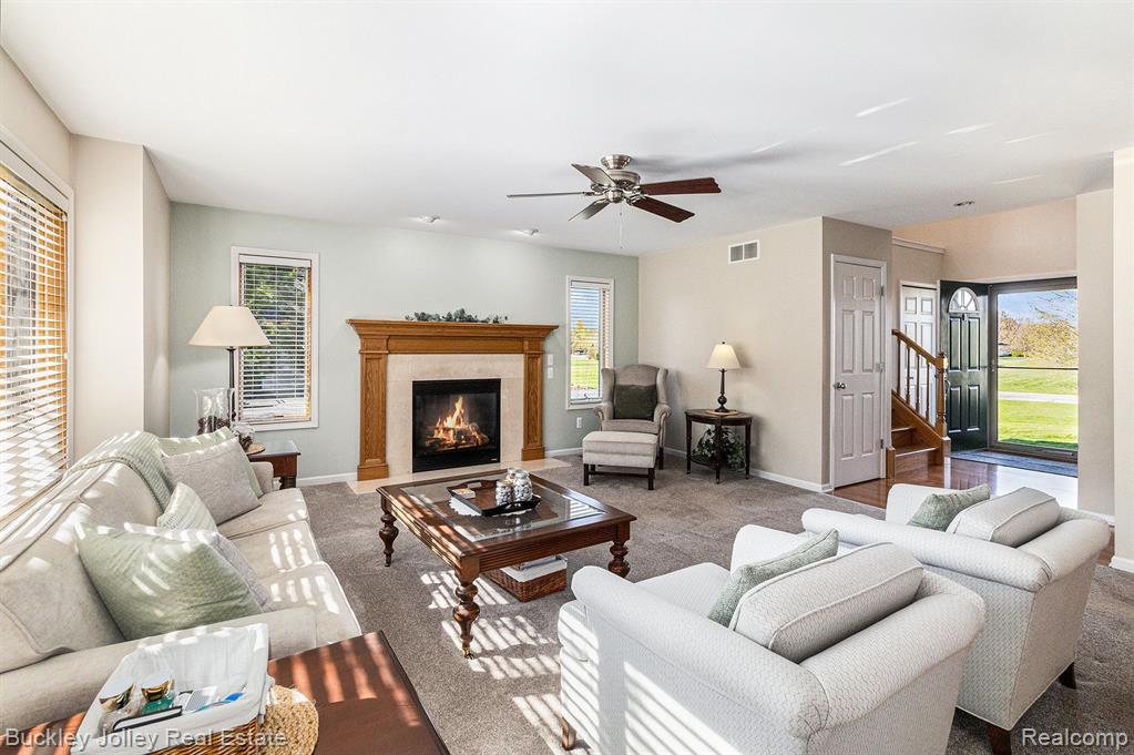 8537 SADDLEWOOD Drive, Brighton, MI 48116 — Photo 4