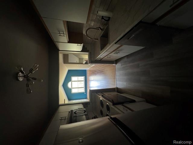 56543 Scotland Boulevard, Utica, MI 48316 — Photo 8