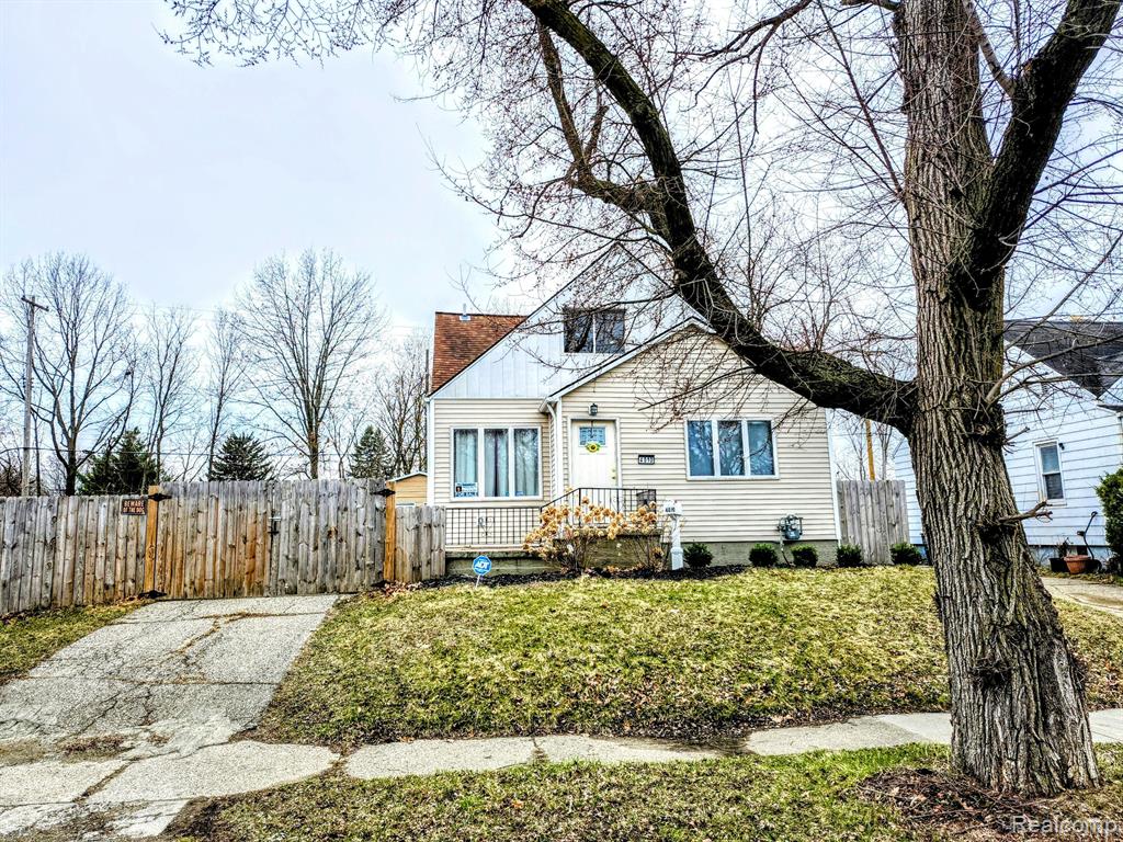 4010 RED ARROW Road, Flint, MI 48507 — Photo 2