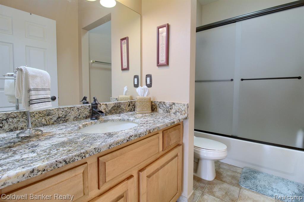 1696 CASSADY PLACE Drive, Plymouth, MI 48170 — Photo 27