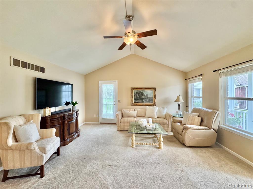 6349 Kings Court, Flushing, MI 48433 — Photo 13