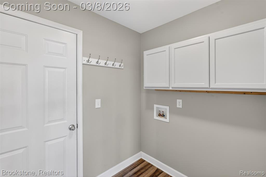 9477 Hickory Hollow Court, Davison, MI 48423 — Photo 20