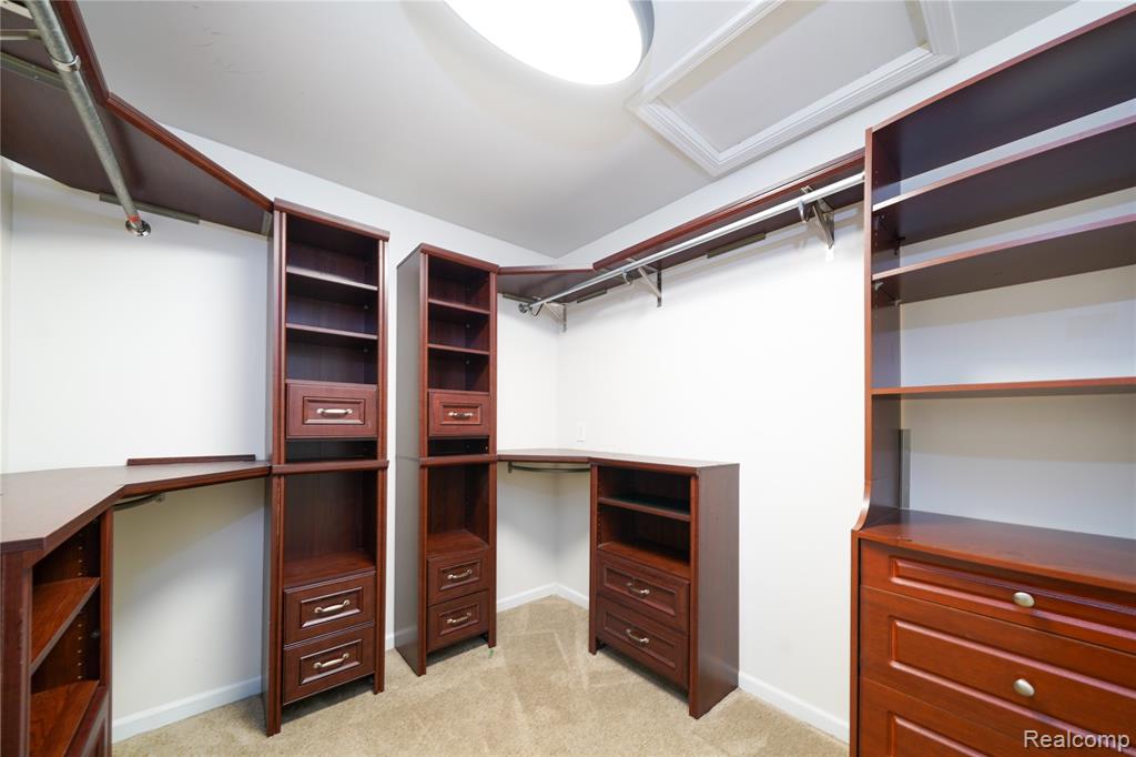 42105 Dorchester Court, Clinton Twp, MI 48038 — Photo 23