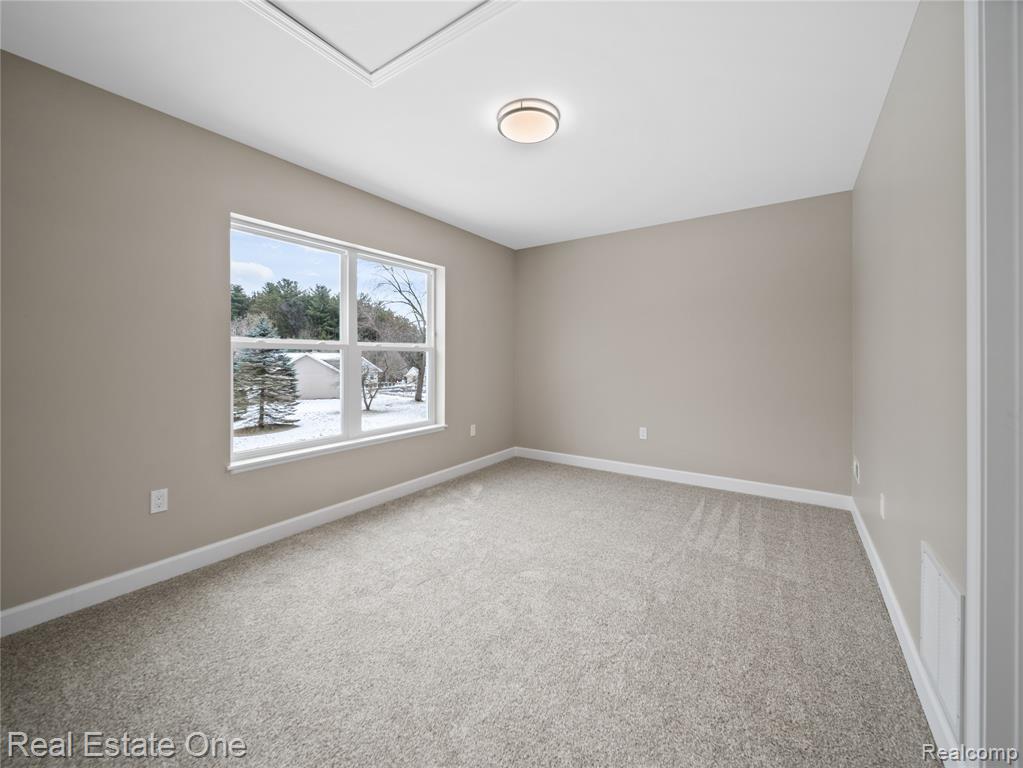 8527 Mystic Pines Court, Pinckney, MI 48169 — Photo 23