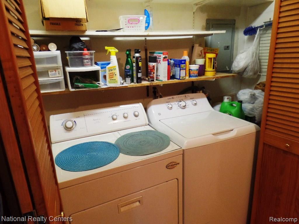 903 Burt Street, Tecumseh, MI 49286 — Photo 15