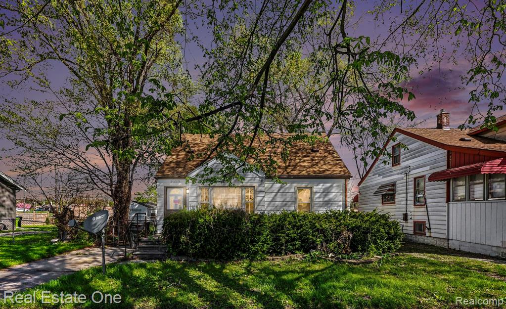 20059 Ellis Street, Roseville, MI 48066 — front exterior
