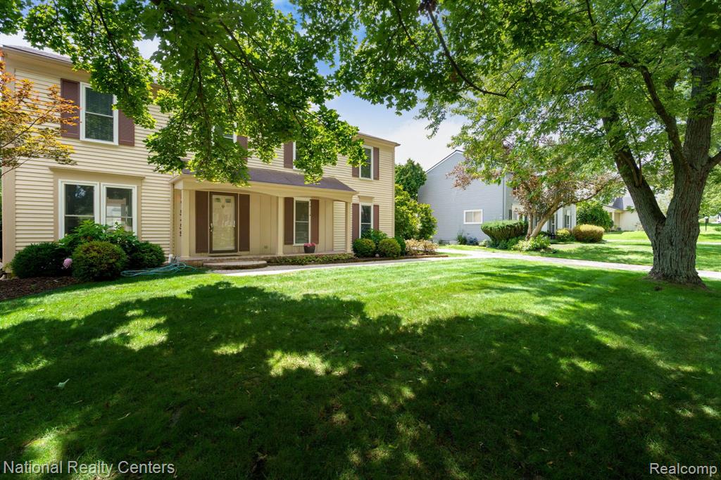 5459 N Piccadilly, West Bloomfield, MI — Photo 5