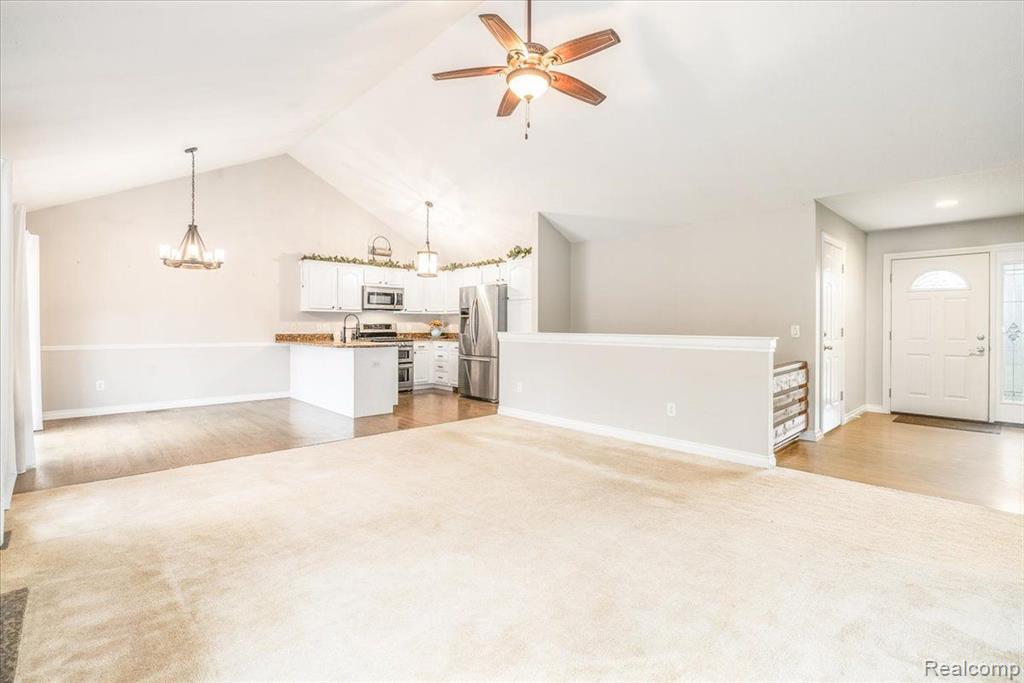 12391 SPENCER Lane, Carleton, MI 48117 — Photo 17
