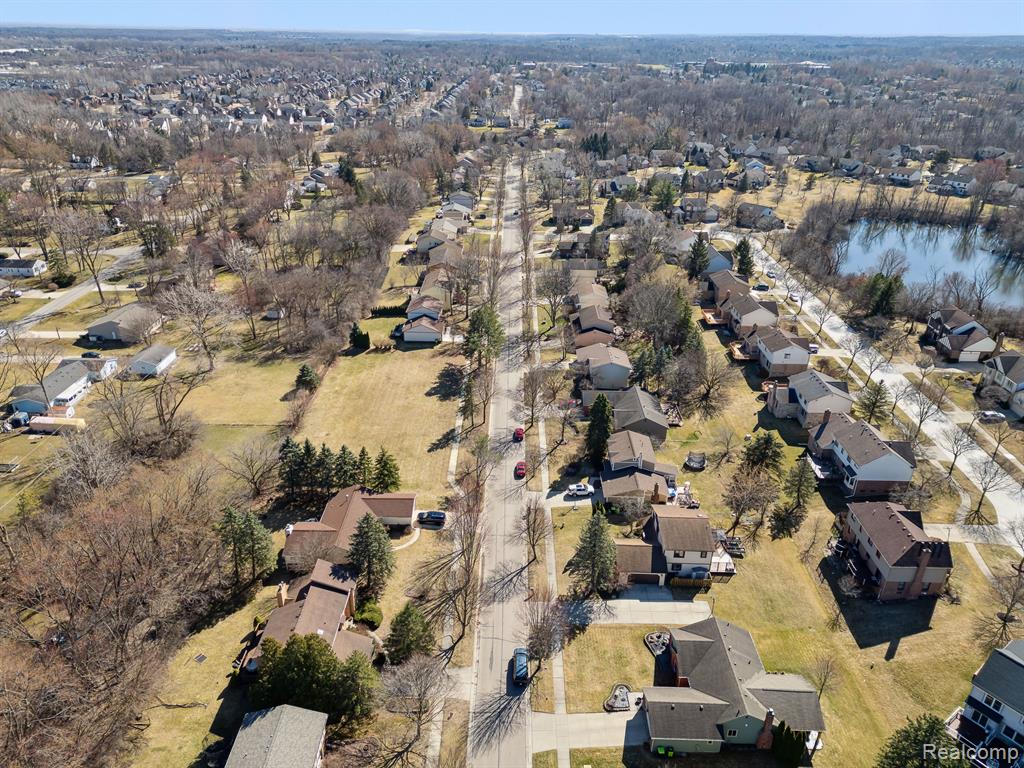 25567 BUCKMINSTER Drive, Novi, MI — Photo 49