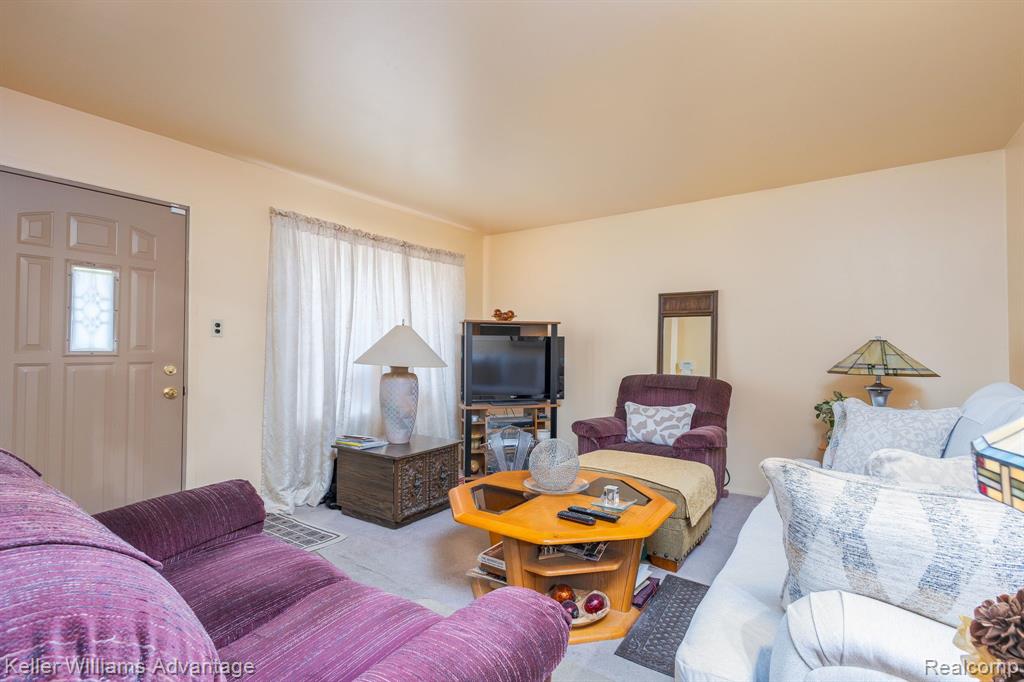 419 FRAZIER Street, River Rouge, MI 48218 — Photo 3