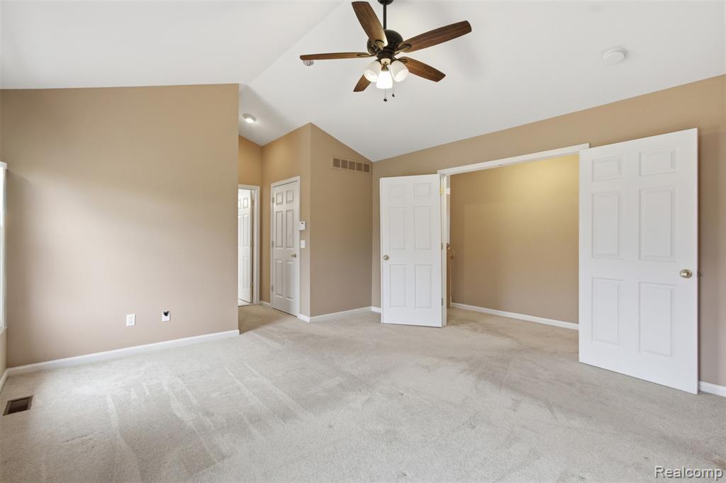 5139 Birkdale Drive, Commerce Twp, MI 48382 — Photo 30