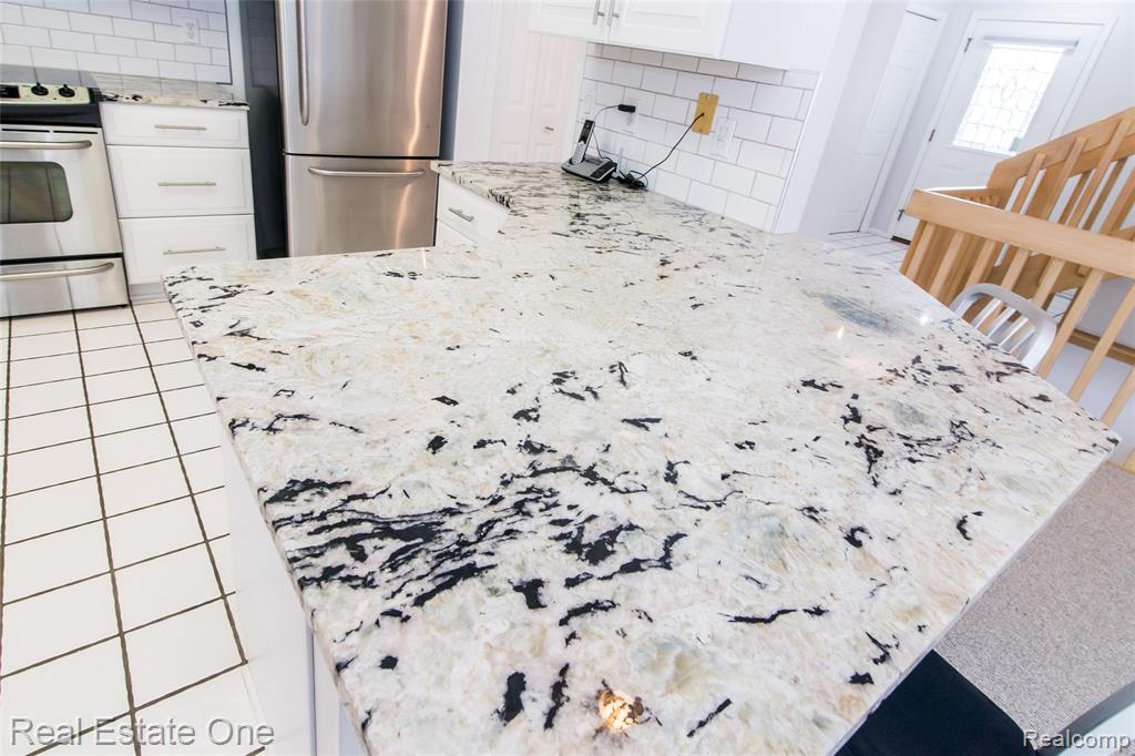 5007 Timberway Trail, Clarkston, MI — Photo 18