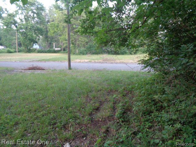 14549 DACOSTA Street, Detroit, MI 48223 — Photo 8