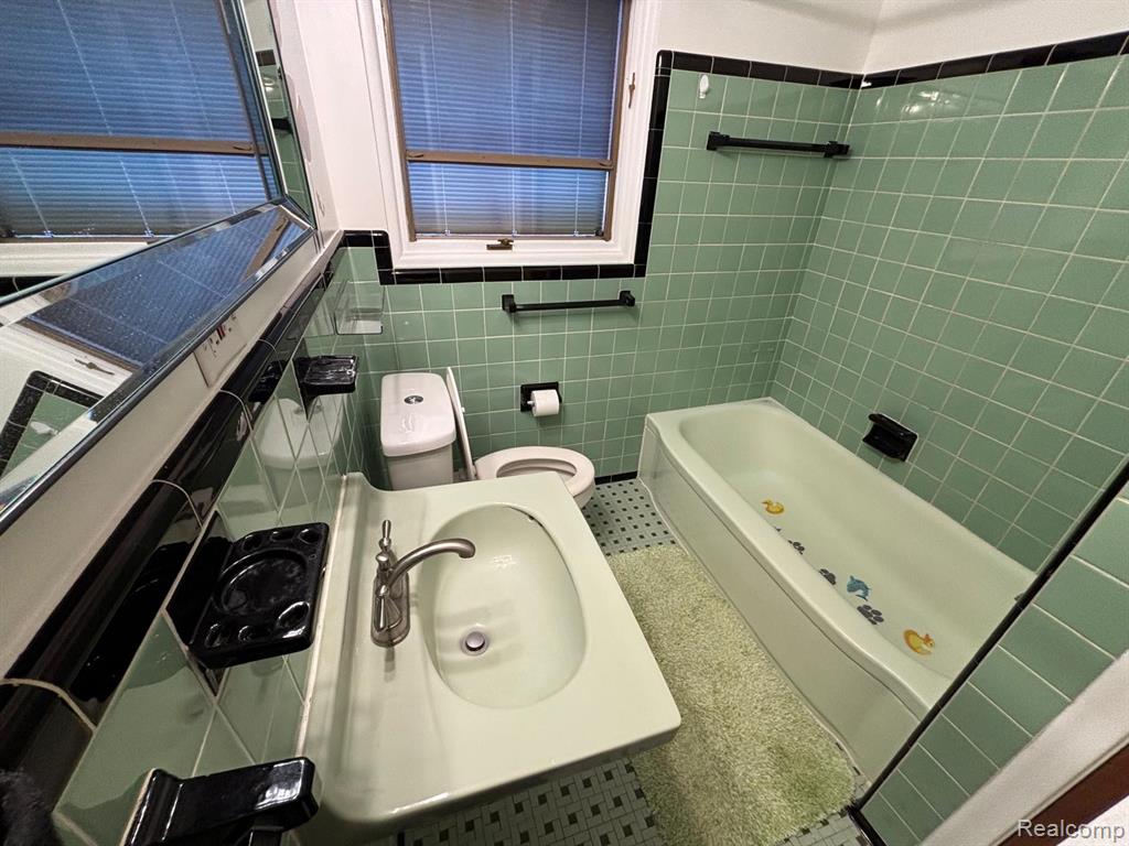4209 Vassar Street, Dearborn Heights, MI 48125 — Photo 10