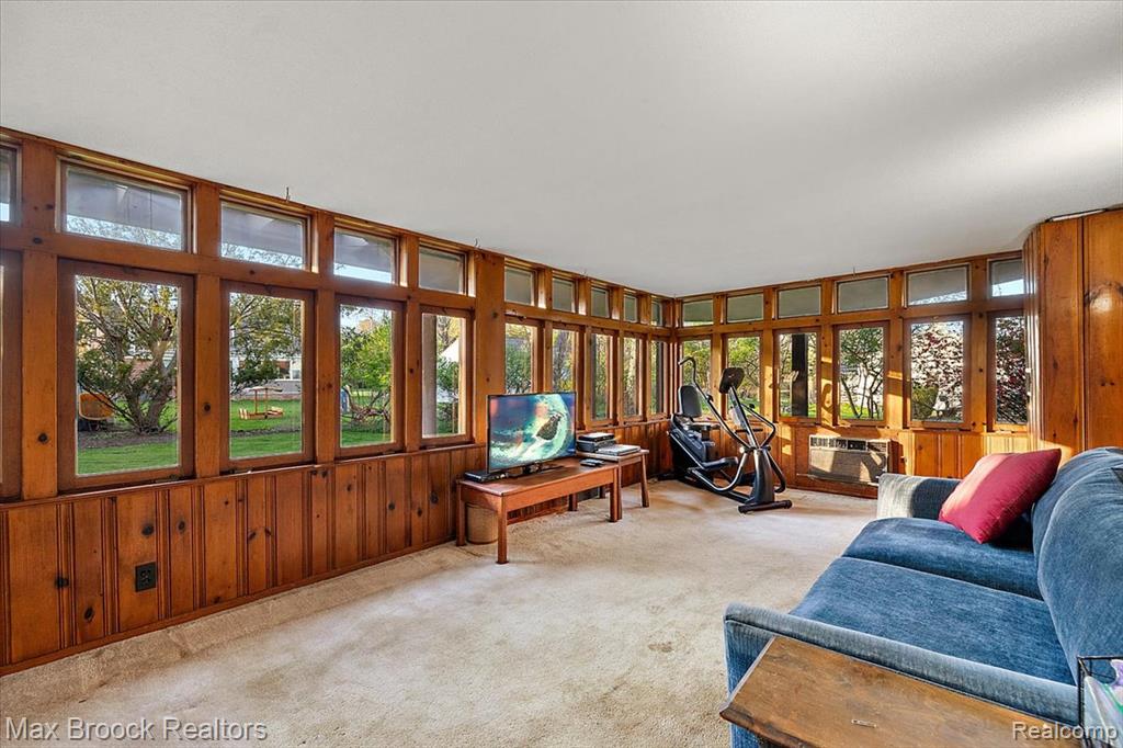 32321 Arlington Drive, Beverly Hills, MI 48025 — Photo 12