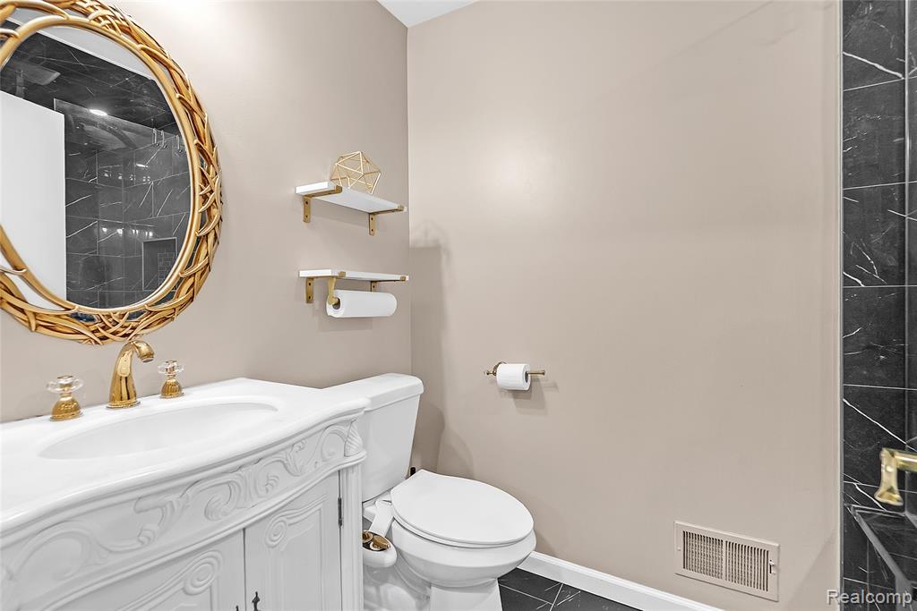 49685 Richardson Drive, Shelby Twp, MI 48315 — Photo 40