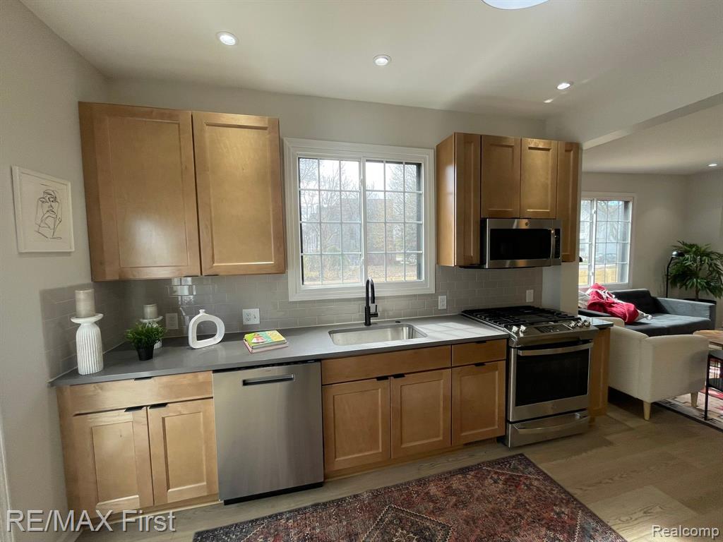 5268 AVERY Street, Detroit, MI 48208 — Photo 8