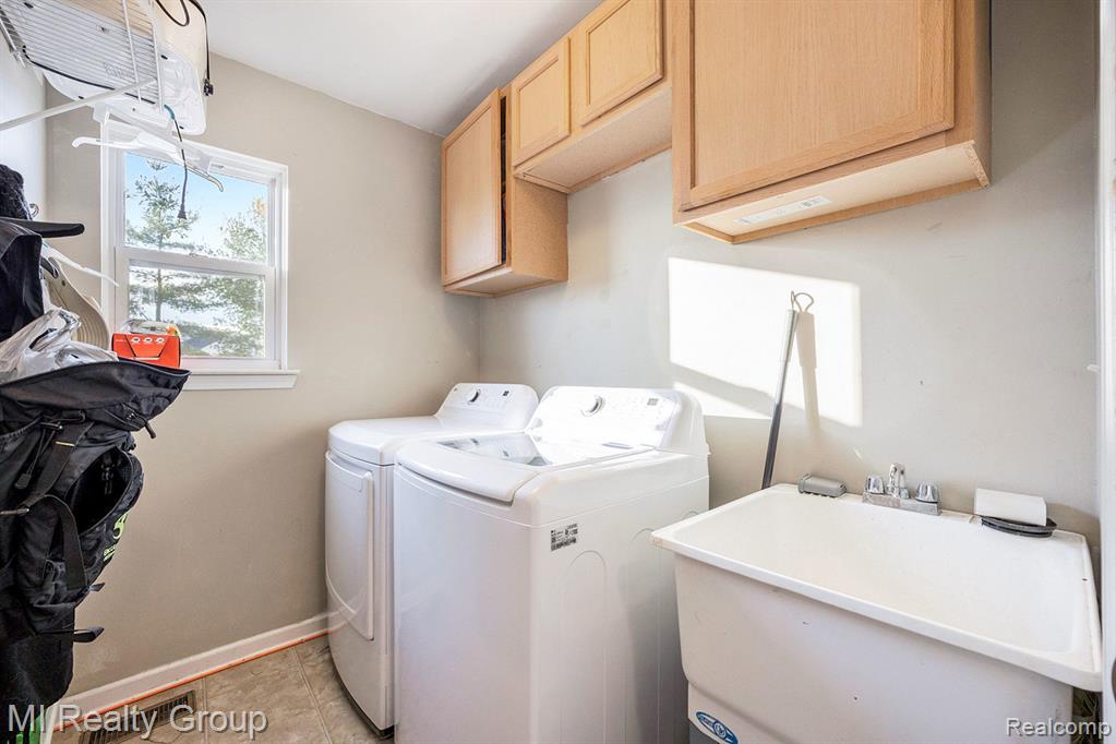 53147 Ashley Drive, New Baltimore, MI 48047 — Photo 14