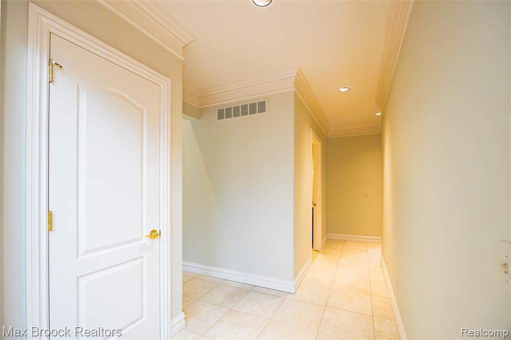52221 Chickadee, Shelby Twp, MI 48315 — Photo 28