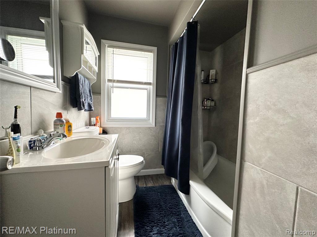 28417 Barton Street, Garden City, MI — Photo 12