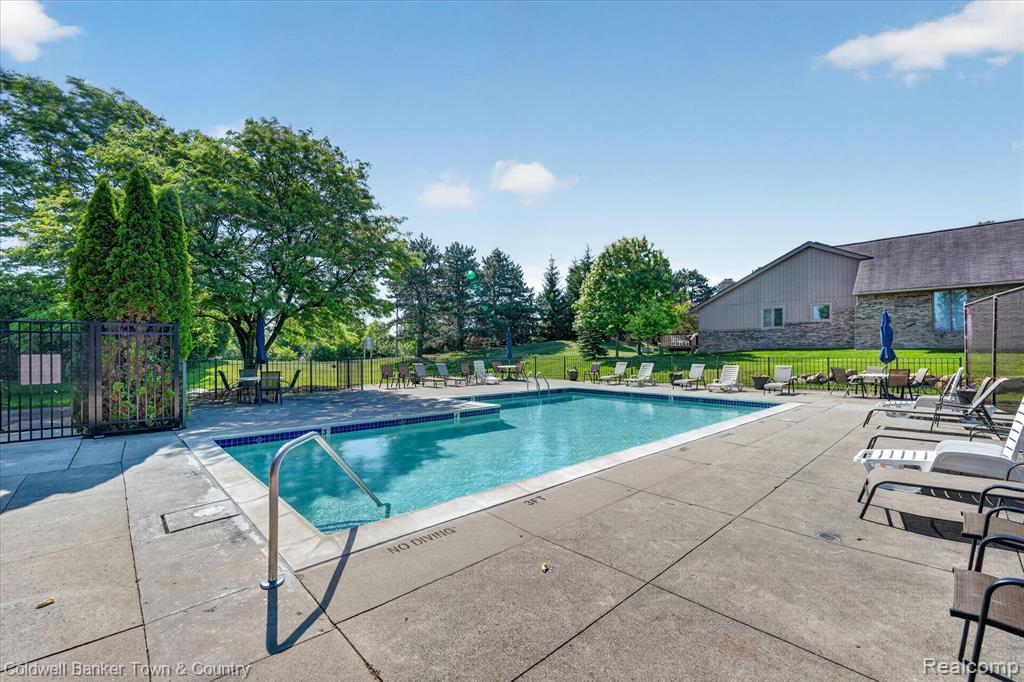 6172 Westbrooke Drive, West Bloomfield, MI — Photo 45