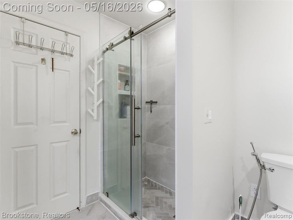 47318 Cider Mill Drive, Novi, MI — Photo 30