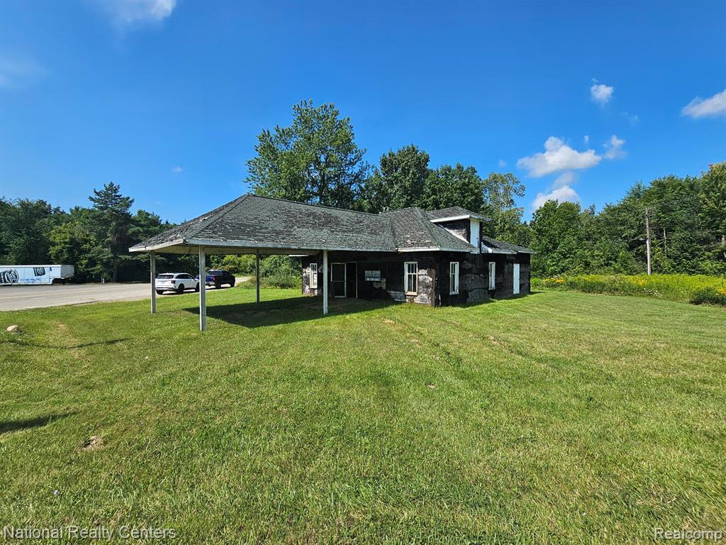 4495 Bowers Road, Attica, MI 48412 — Photo 3