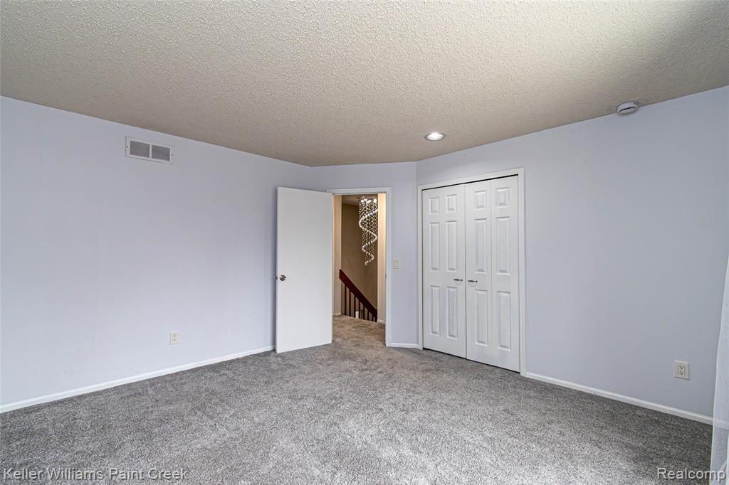5700 Point Of The Woods Drive, West Bloomfield, MI 48324 — Photo 47