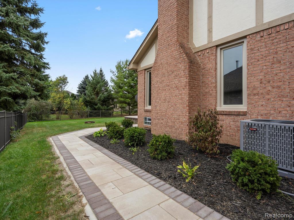 8460 FREDERICK Drive, Washington, MI — Photo 45