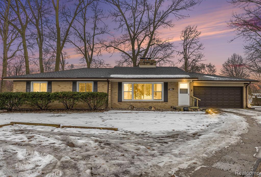 4354 CARRIE Street, Burton, MI 48509 — Photo 2