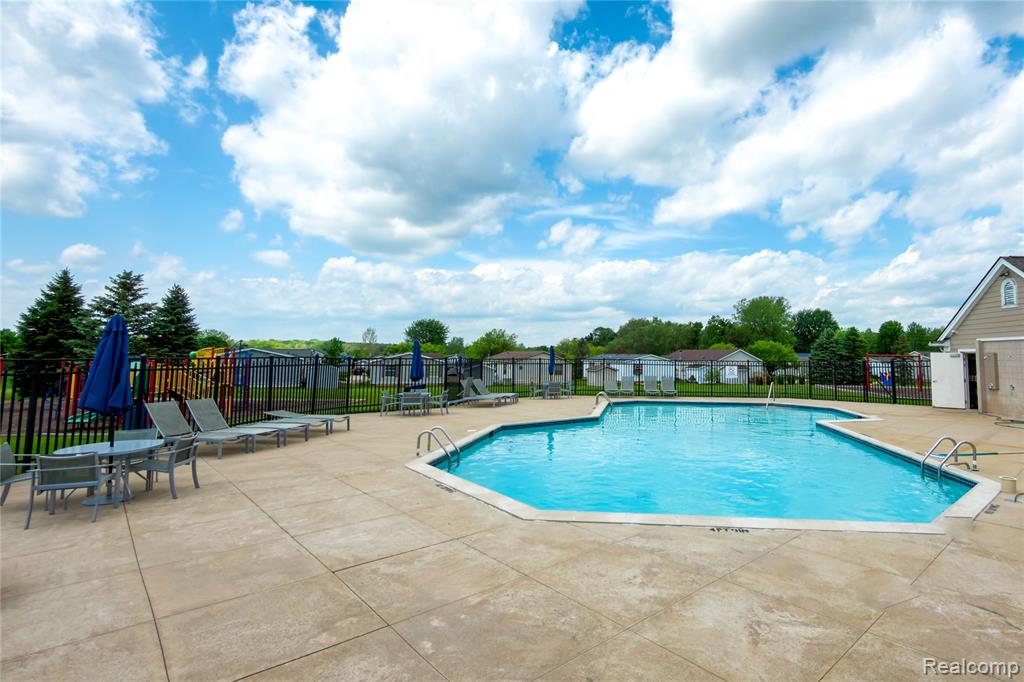 12239 Maple Creek Court, South Lyon, MI 48178 — Photo 26