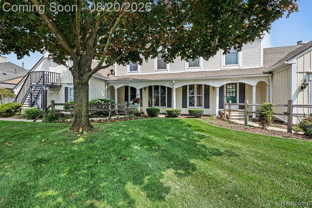 33362 Jefferson Avenue, Saint Clair Shores, MI 48082