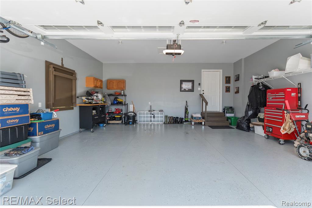 8235 Linden Road, Swartz Creek, MI 48473 — Photo 47