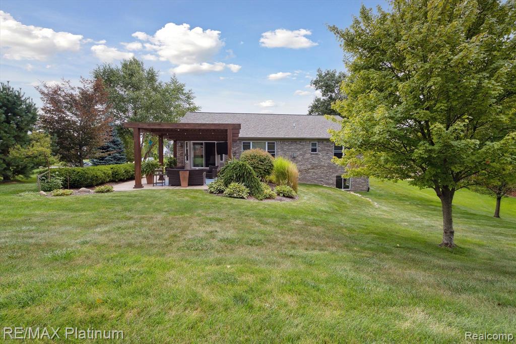8927 Giovanni Ct, Howell, MI 48855 — Photo 52