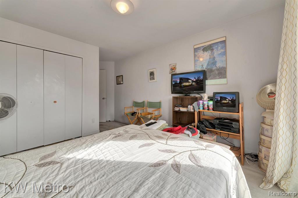 6250 STONEBRIDGE, West Bloomfield, MI — Photo 21