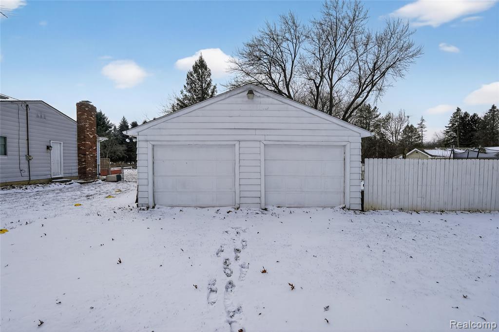 4199 Sheraton Drive, Flint, MI 48532 — Photo 41