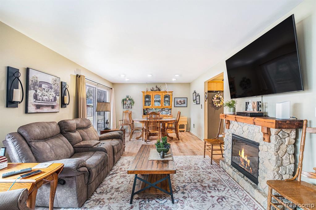 5169 OTTAWA Street, Burton, MI 48509 — Photo 5