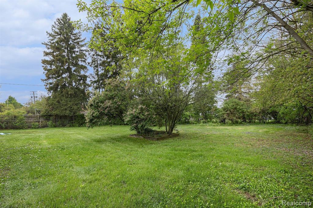 6681 PEAR Lane, Clarkston, MI — Photo 20