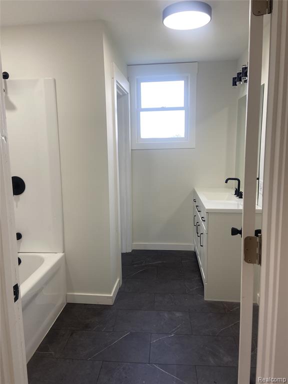 7977 N Portsmouth Road, Bay City, MI 48708 — Photo 40