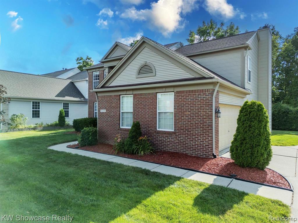 8258 HUMMINGBIRD Drive, Ypsilanti, MI 48197 — Photo 2