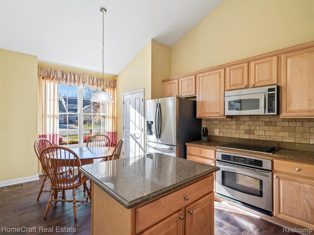 44604 ASPEN RIDGE Drive, Northville, MI 48168 — Photo 12