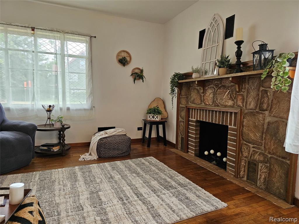 705 N Trumbull Street, Bay City, MI 48708 — Photo 7