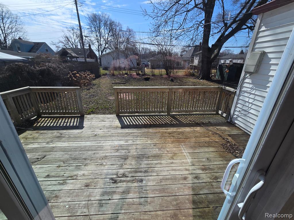 814 E EVELYN Avenue, Hazel Park, MI 48030 — Photo 10