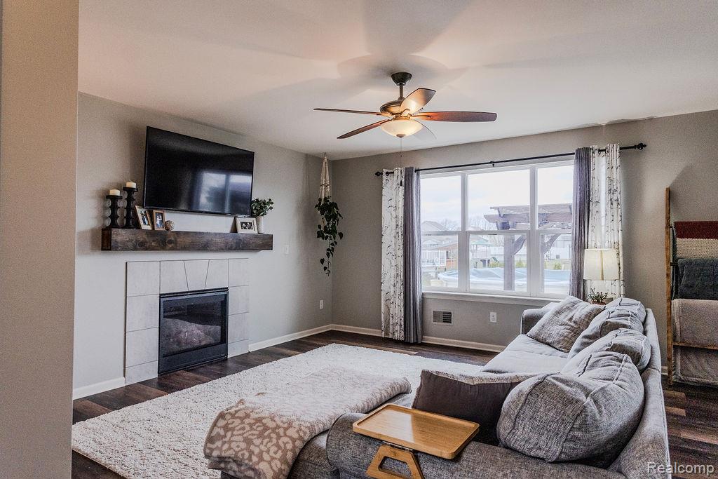 9010 Birch Pointe Drive, Newport, MI 48166 — Photo 14