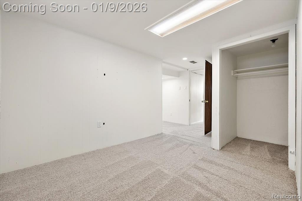 9848 Milburn Street, Livonia, MI 48150 — Photo 27