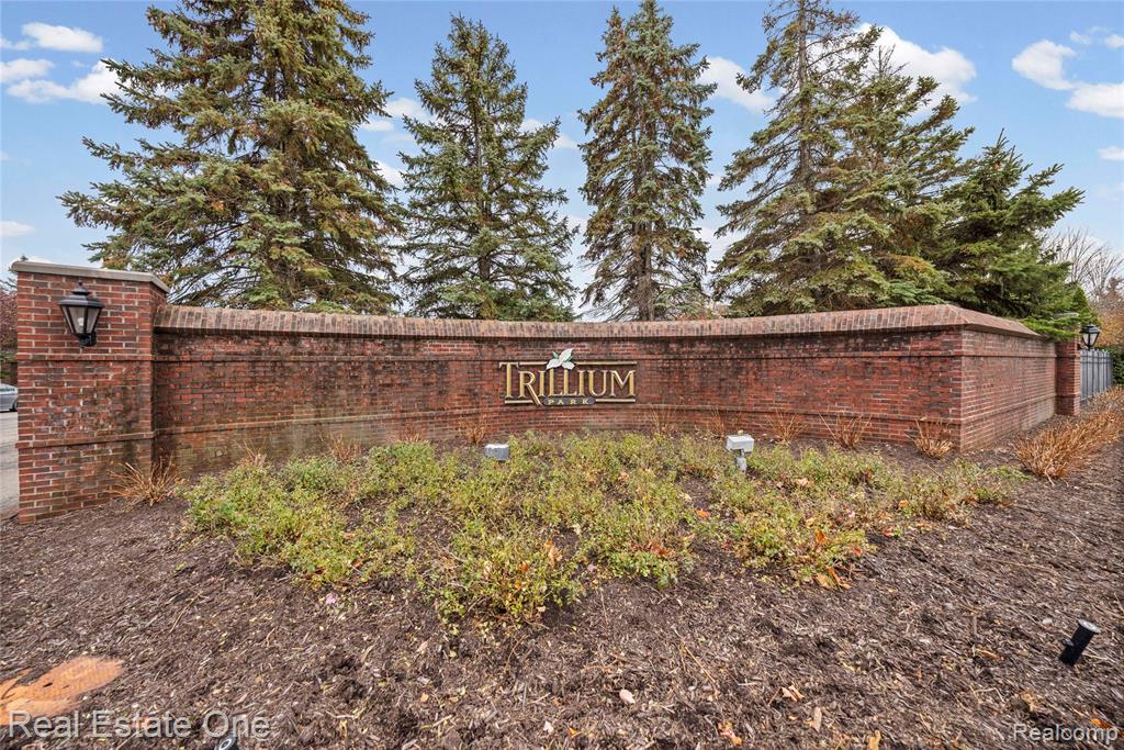 23102 Alexa, Walled Lake, MI 48390 — Photo 22