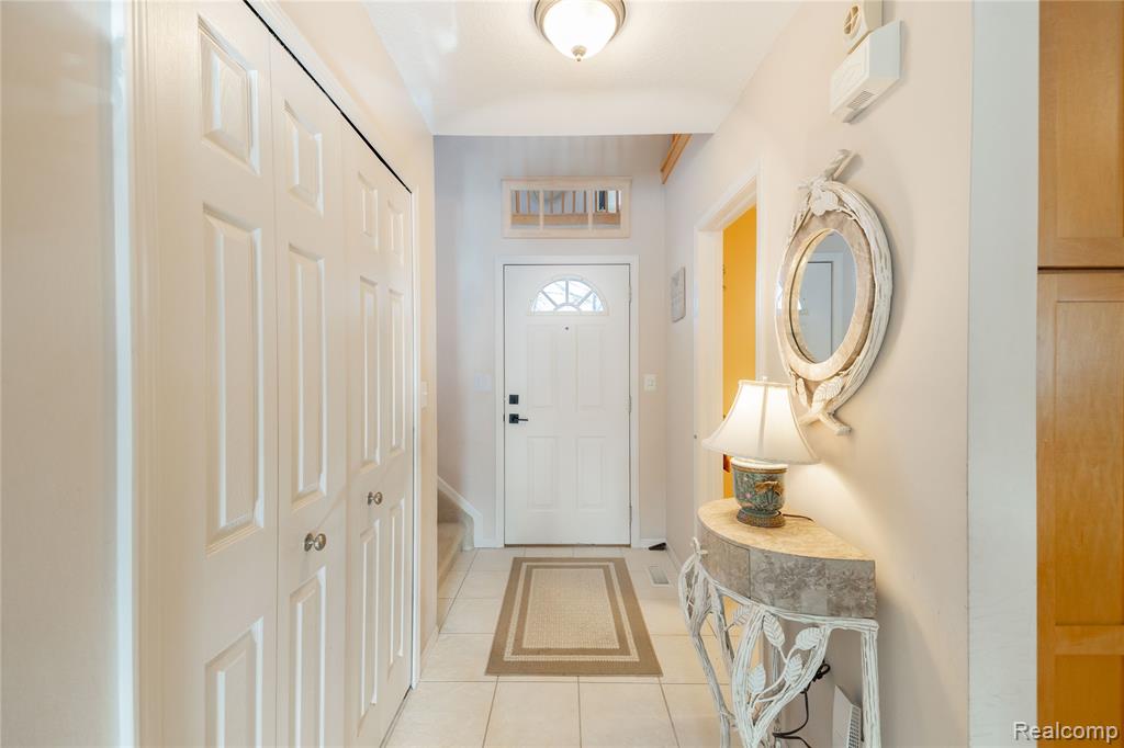 27824 Reo Road, Grosse Ile, MI 48138 — Photo 5