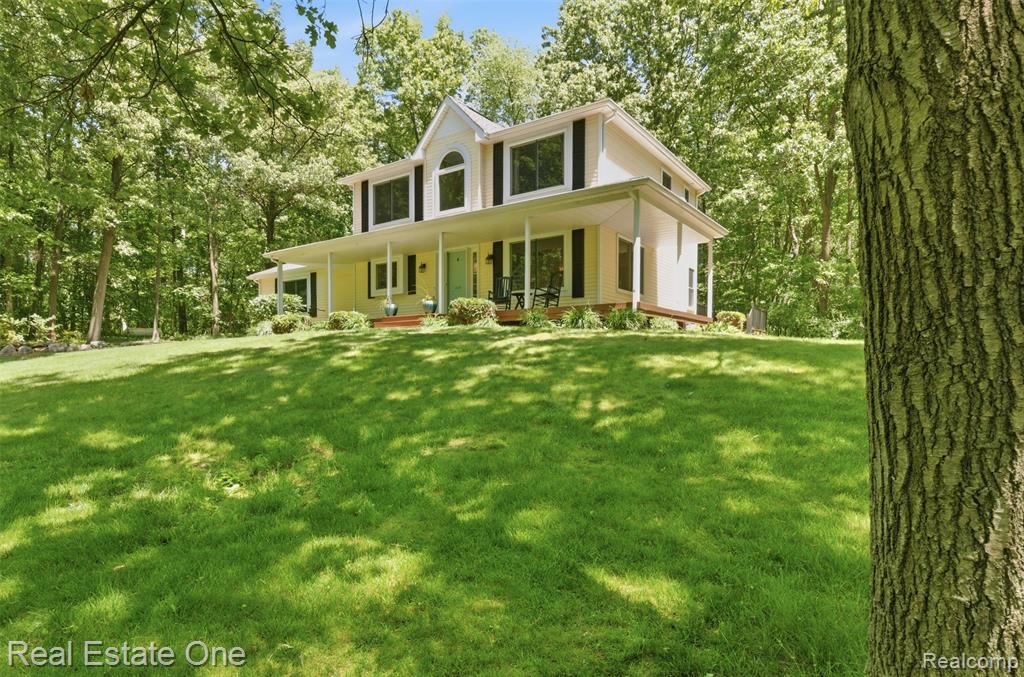 3559 Perry Lake Road, Ortonville, MI 48462 — Photo 5